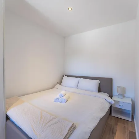 Bernie Apartments With A Pool Zadar Exterior photo
